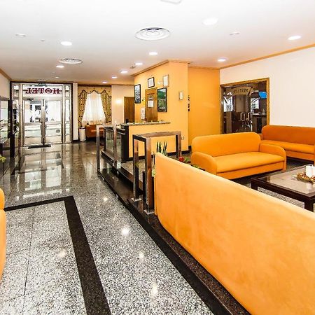 Hotel Restaurante Xaneiro Melide Dış mekan fotoğraf