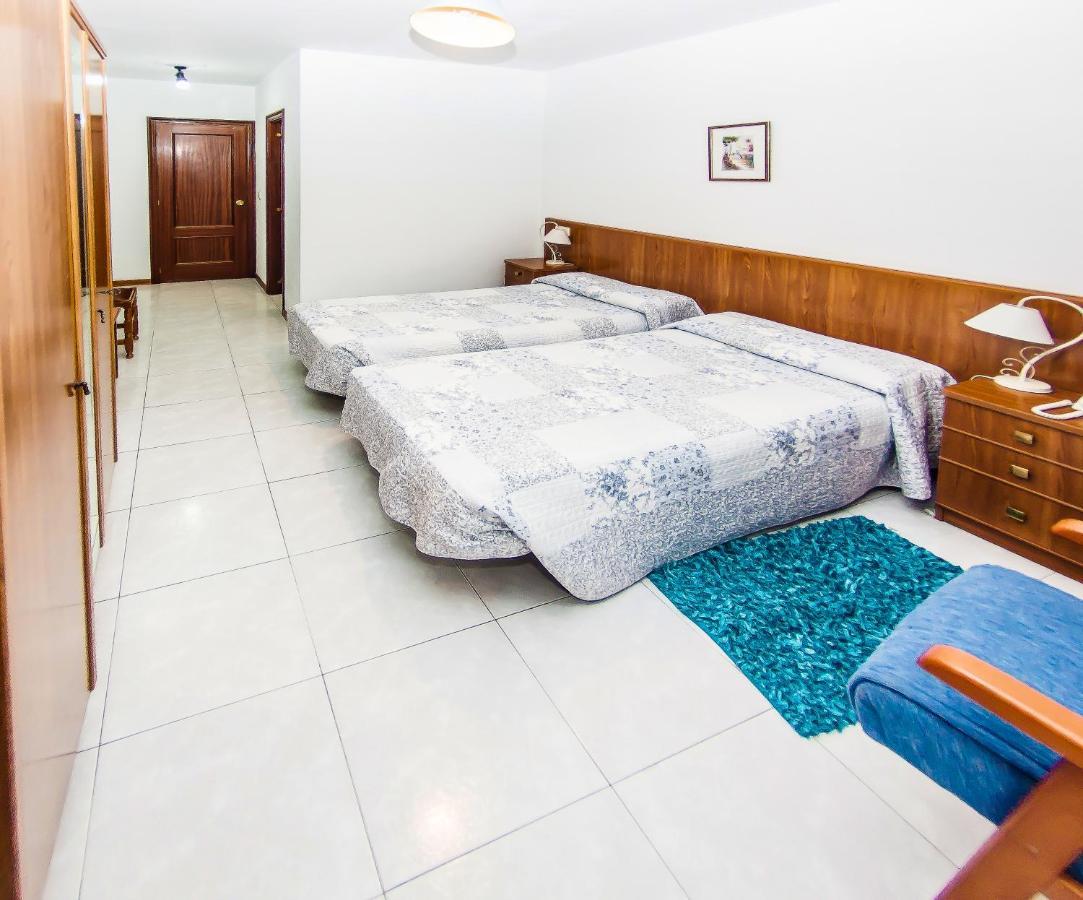 Hotel Restaurante Xaneiro Melide Dış mekan fotoğraf
