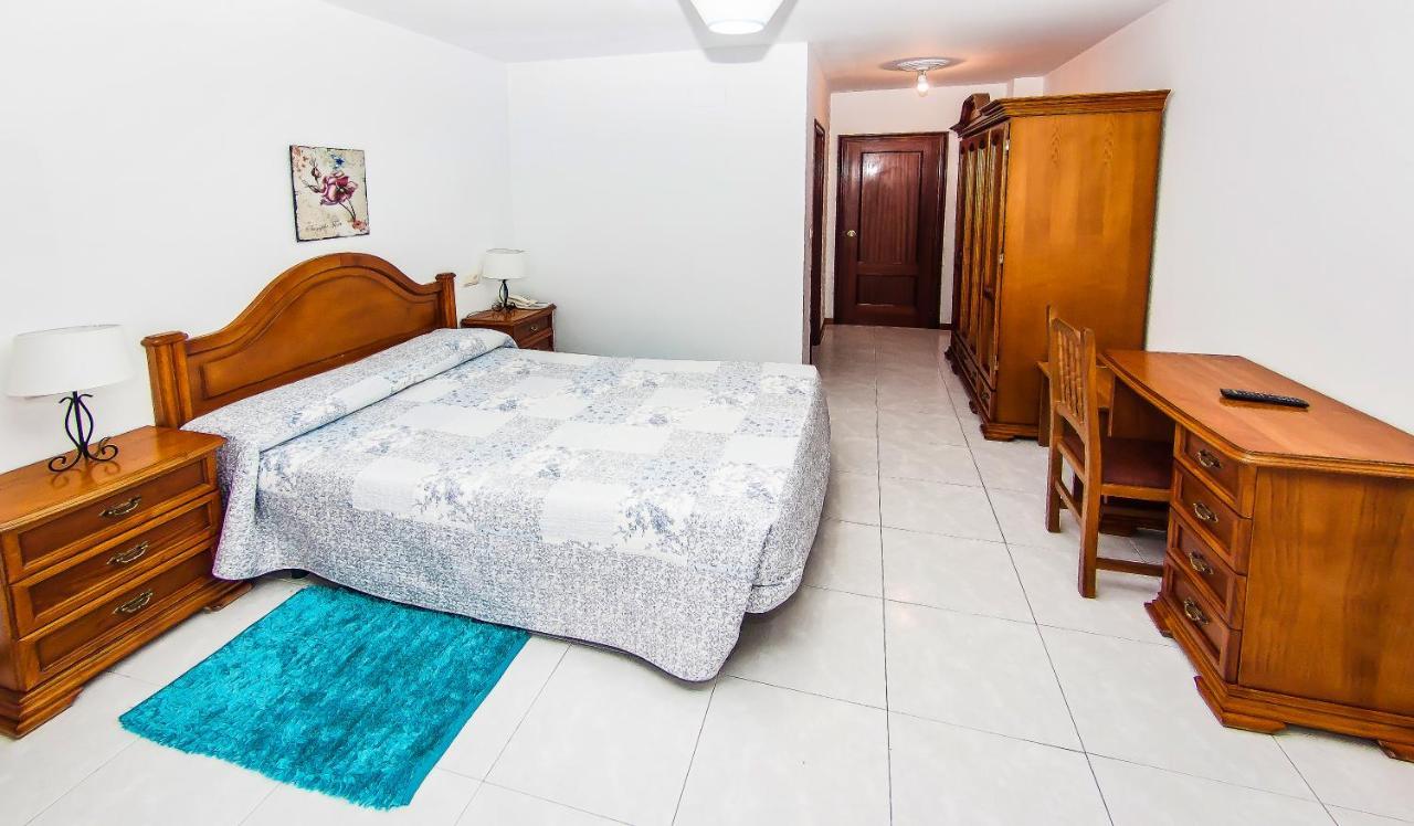 Hotel Restaurante Xaneiro Melide Dış mekan fotoğraf