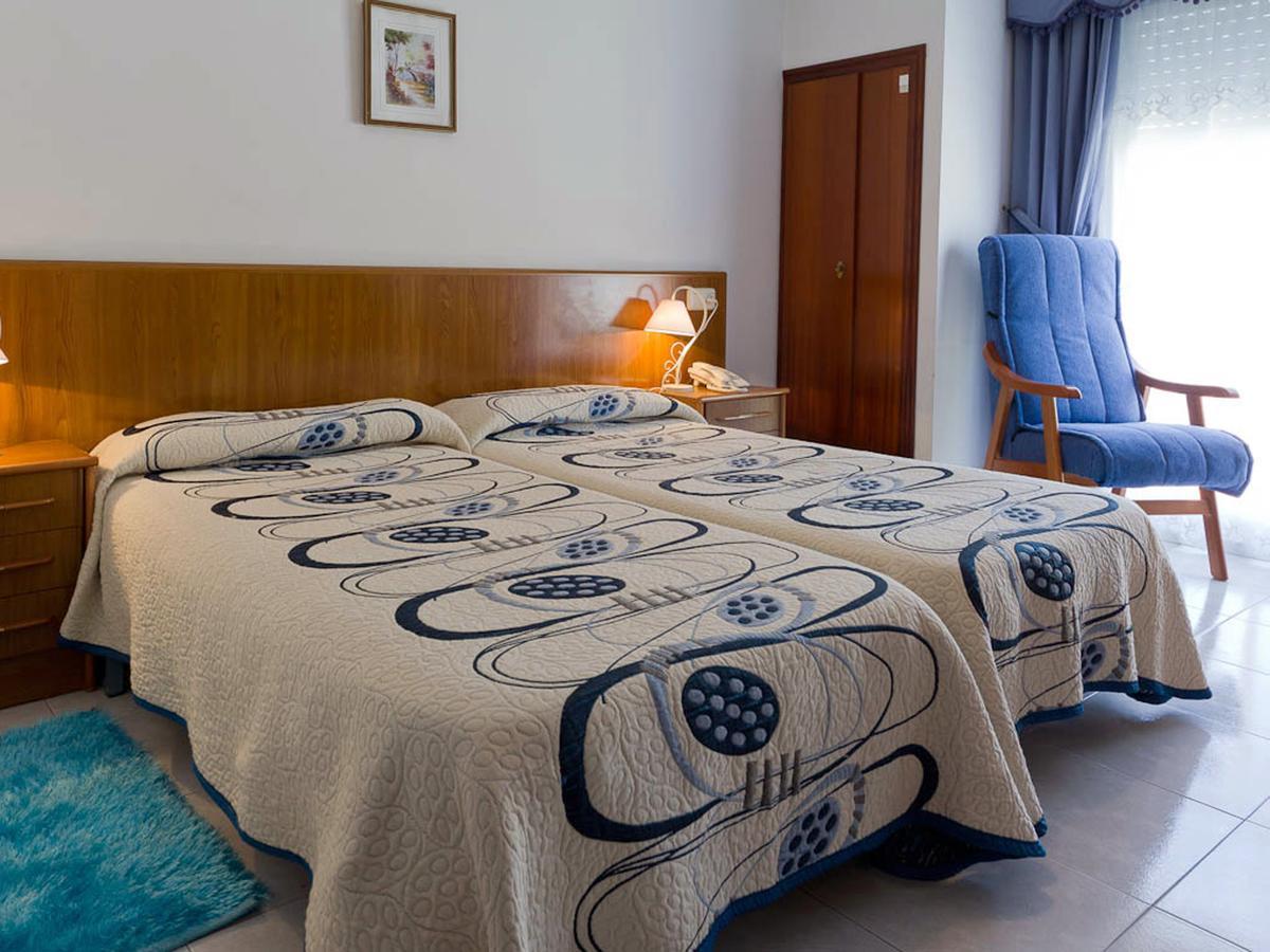 Hotel Restaurante Xaneiro Melide Dış mekan fotoğraf